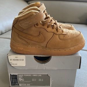 NIKE FORCE 1 MID LV8 (TD) 9c